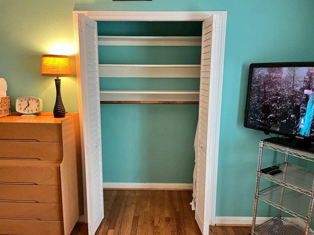 Large Furn Room all bills incl!