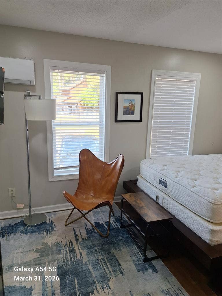 rooms for women clean and safe