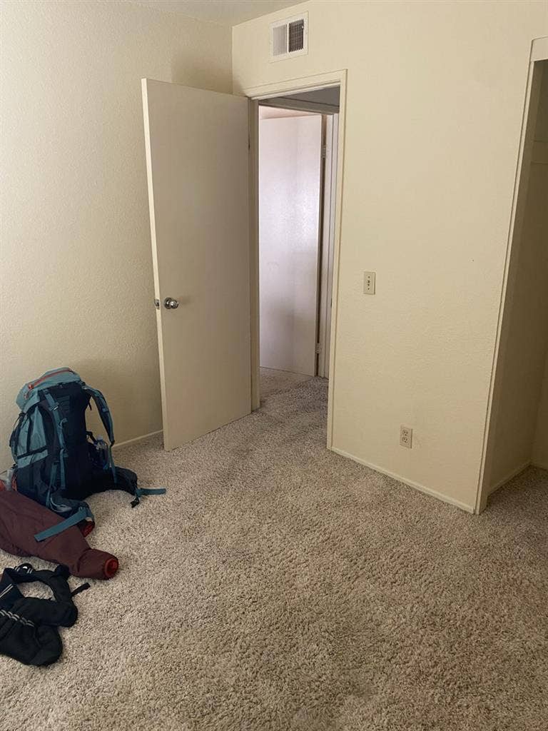 9x10 room / shared bathroom (clean)