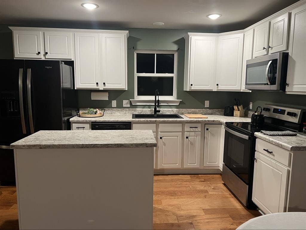 Room for rent on 4 acres