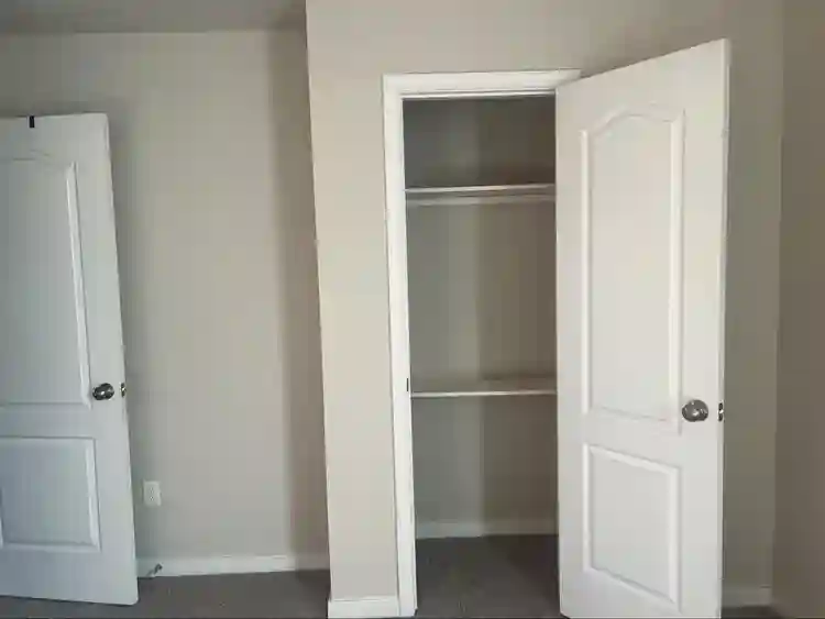 Room for rent on 4 acres