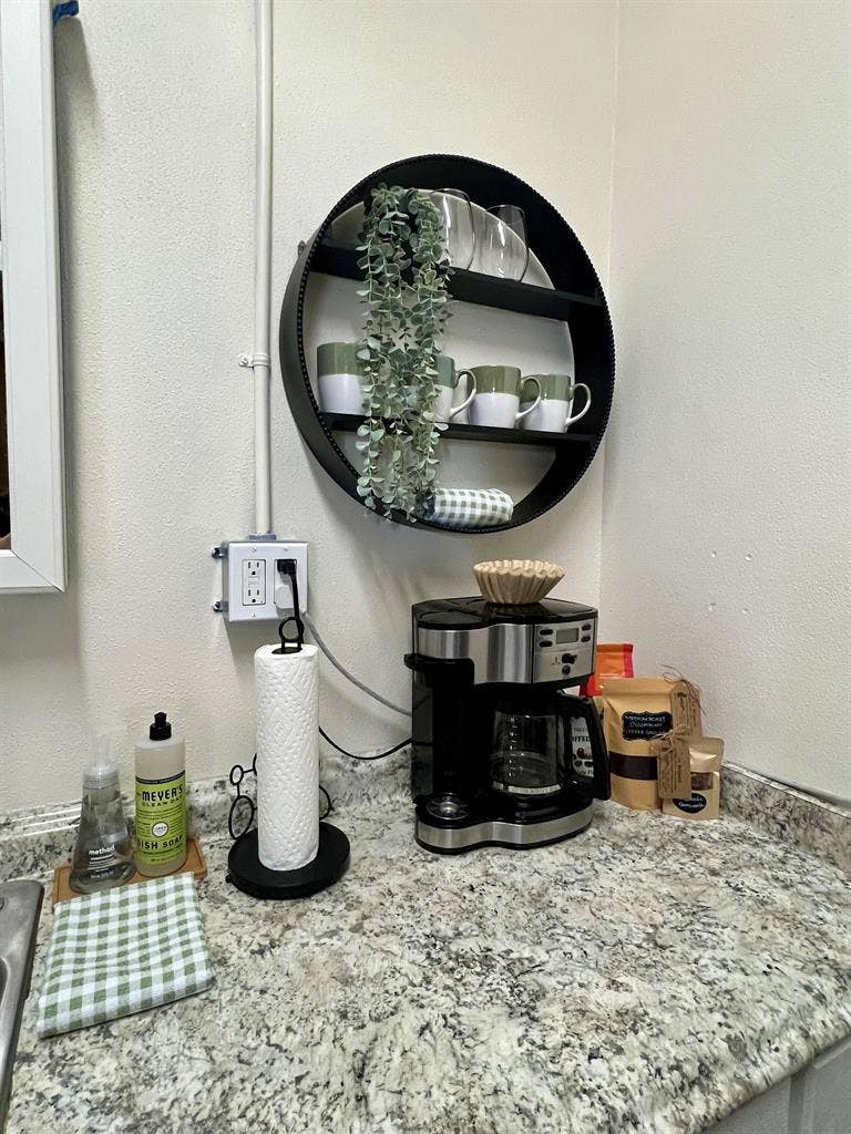 Waterfront Retreat - Dog-Friendly