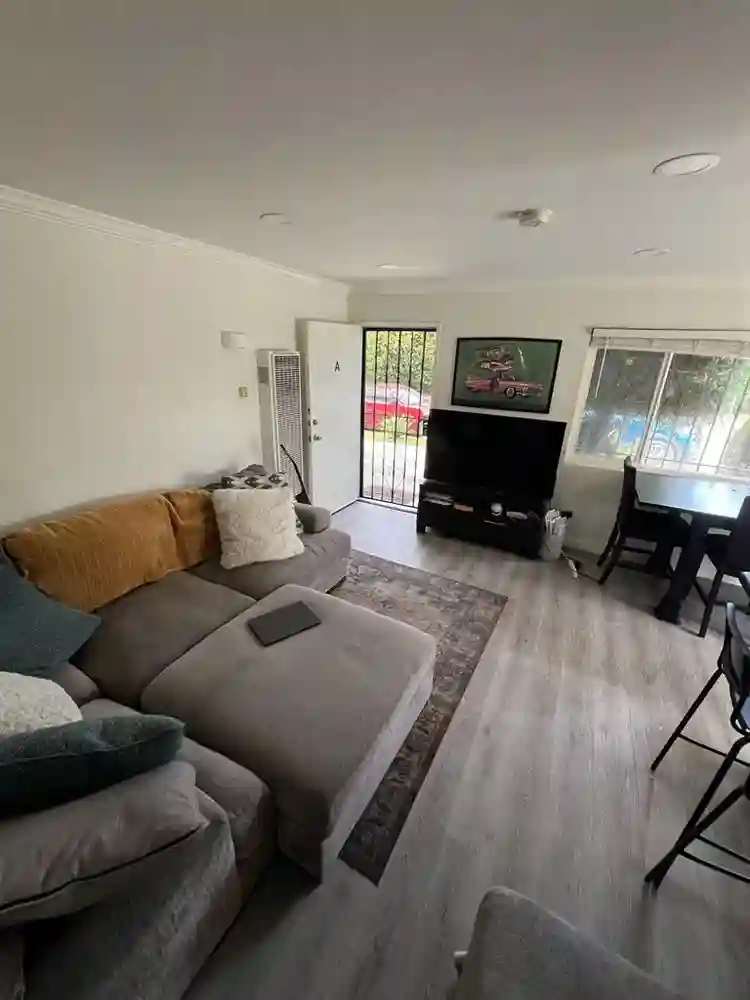 ROOMMATE NEEDED MOVE IN MAY 1st