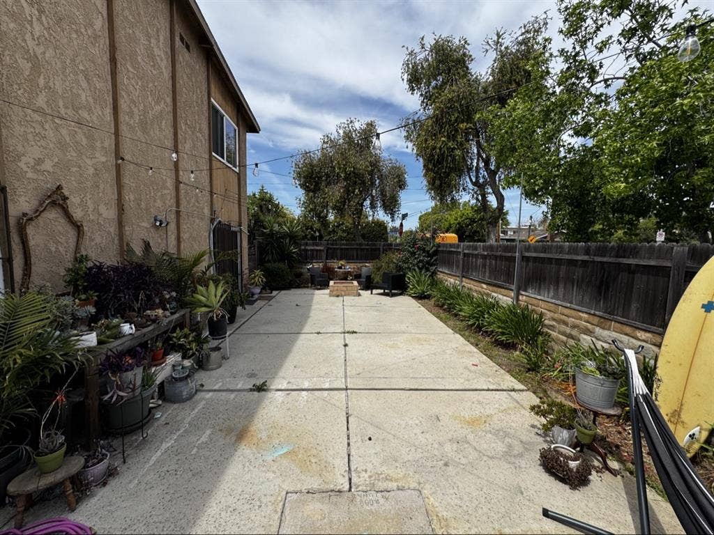 ROOMMATE NEEDED MOVE IN MAY 1st