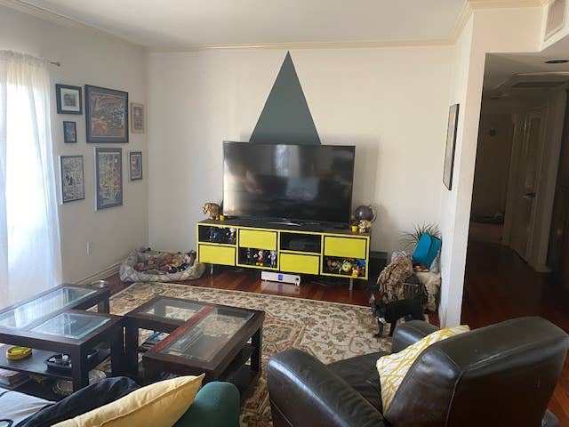 2br condo in valley Village!