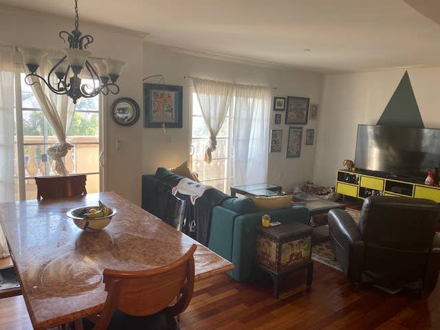 2br condo in valley Village!