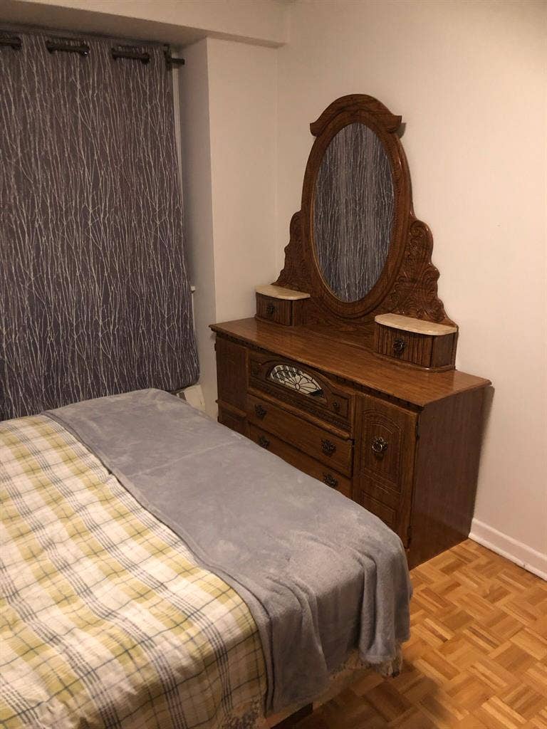 Fully furnished cozy bedroom