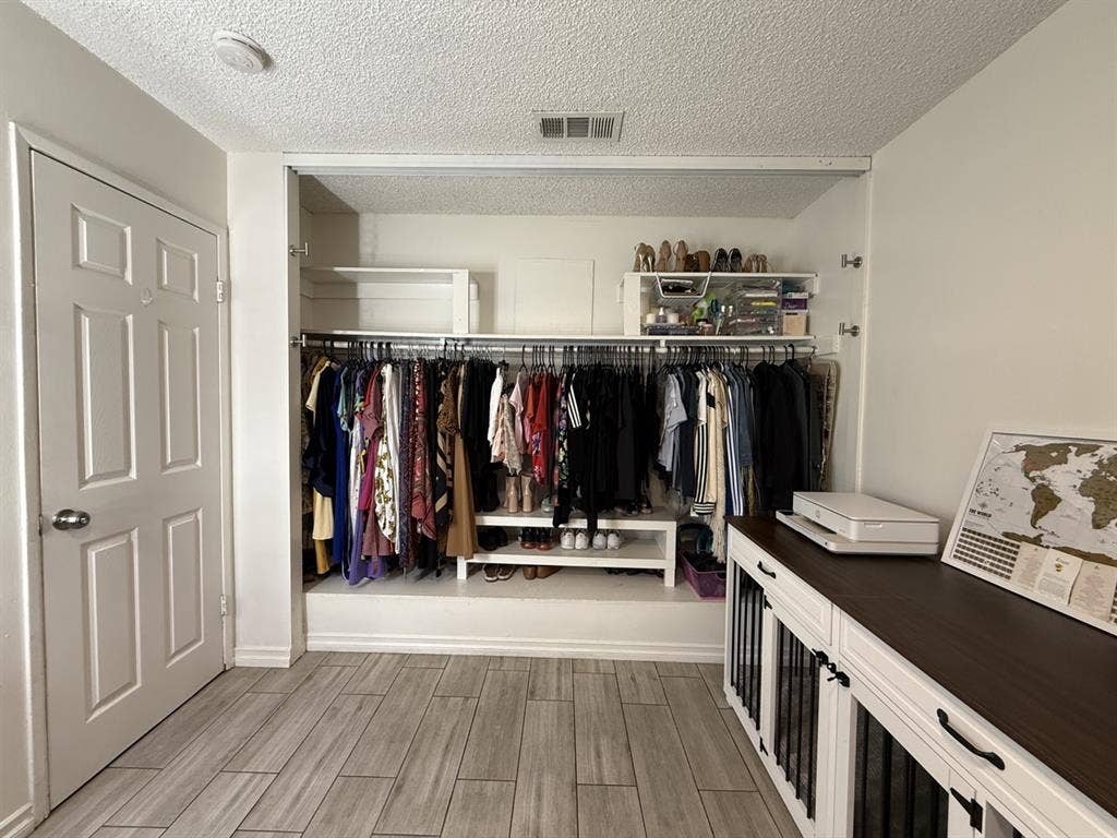 TWO SEPARATE ROOMS FOR RENT