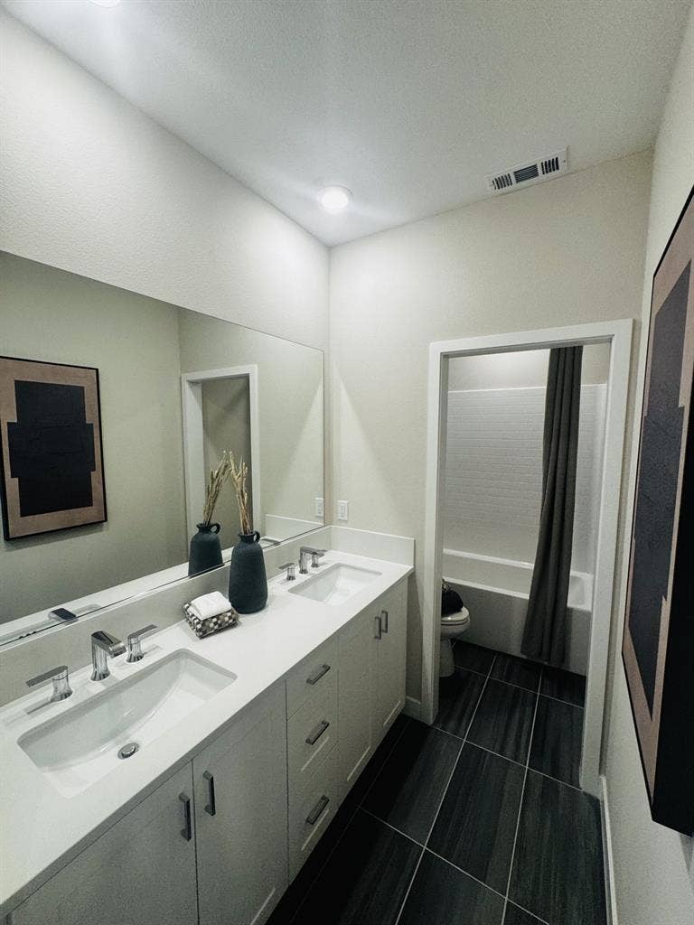 Private room for rent