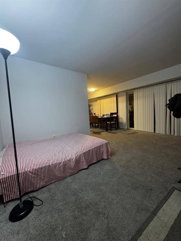 Sharing room /private room for rent