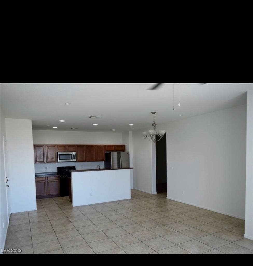 1000 a month and 0 deposit