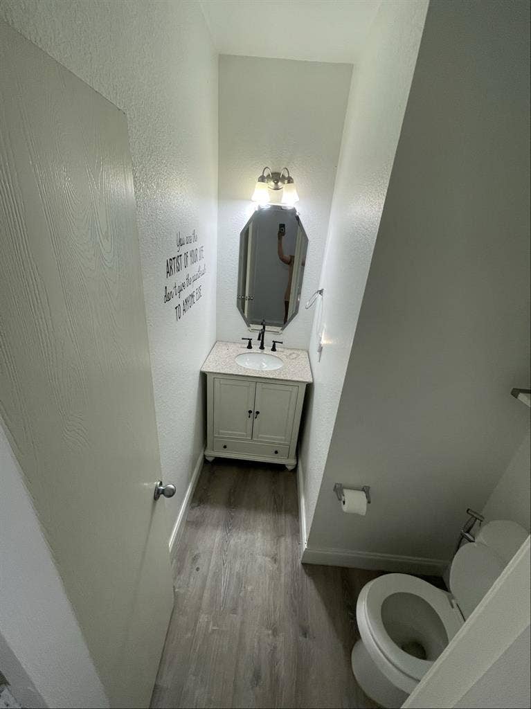 SPACIOUS ROOMS (Sugar Land, TX)