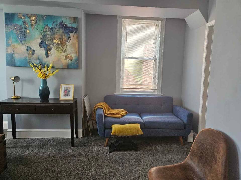 RENT IN CONGRESS HTS, DC $1,2000