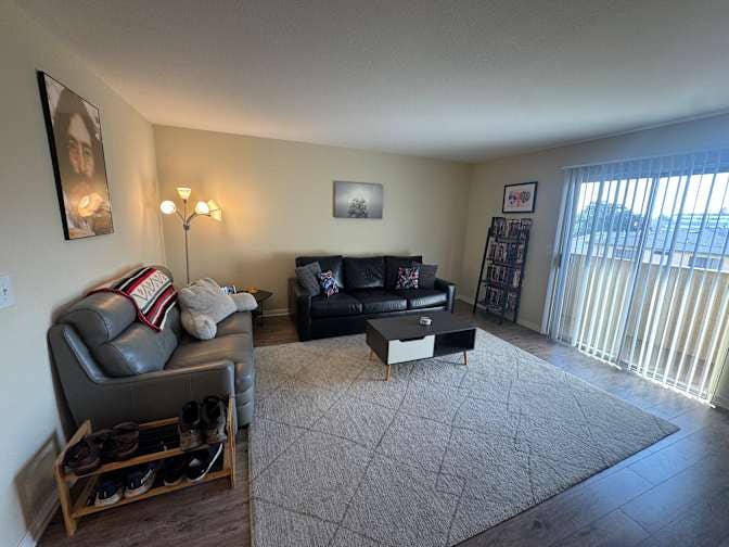 Current lease finding new roommate