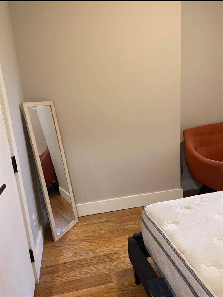 🏡 Offering Rooms in Crown Heights