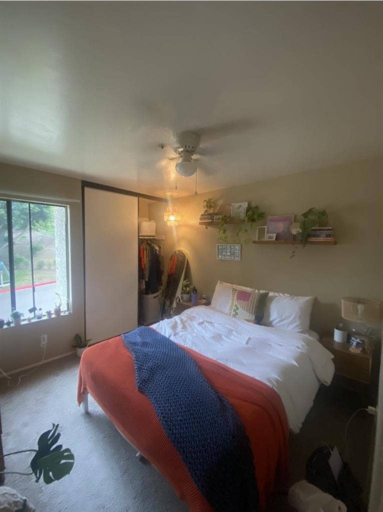 Private room and private bathroomm