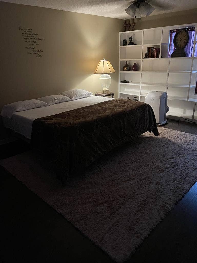 Large spacious Bedroom Vacancies