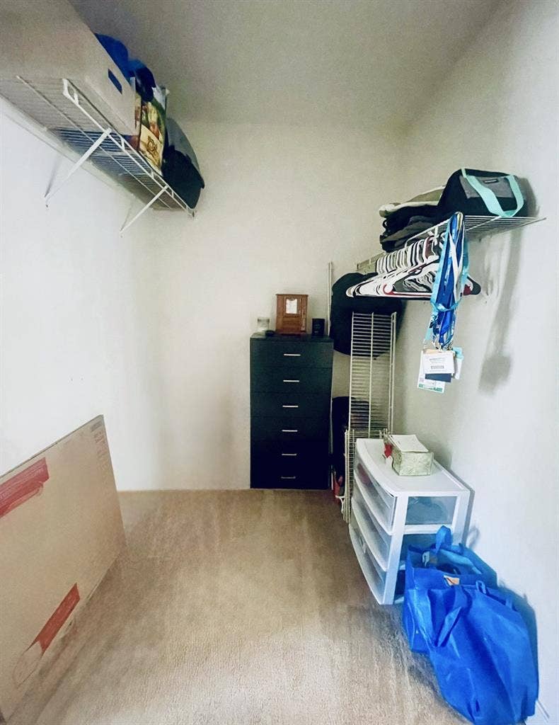 Female for 2bed/2bath apt