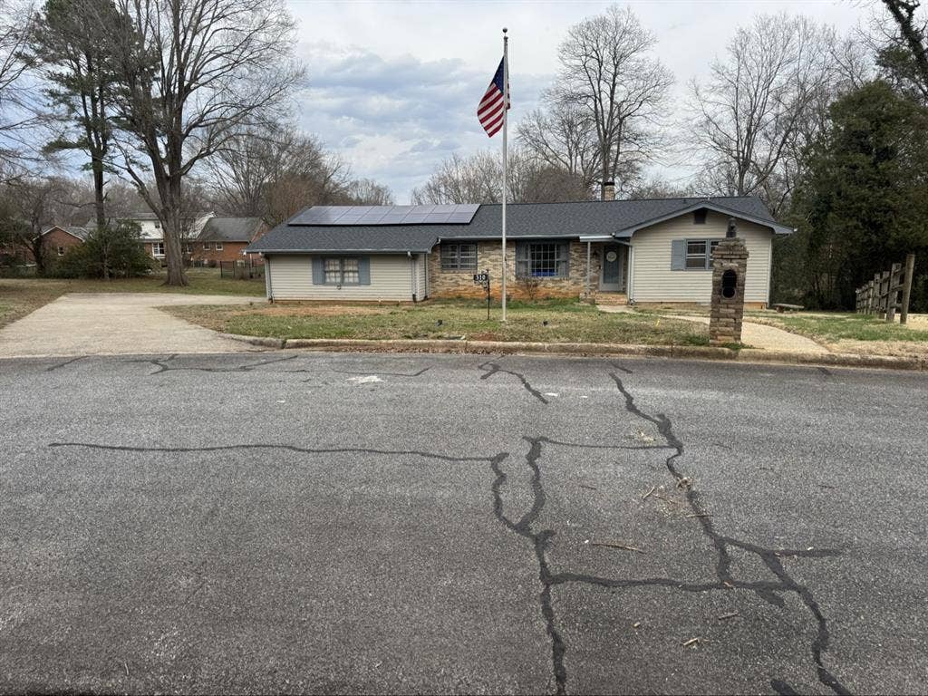Comfortable room in Salisbury Nc