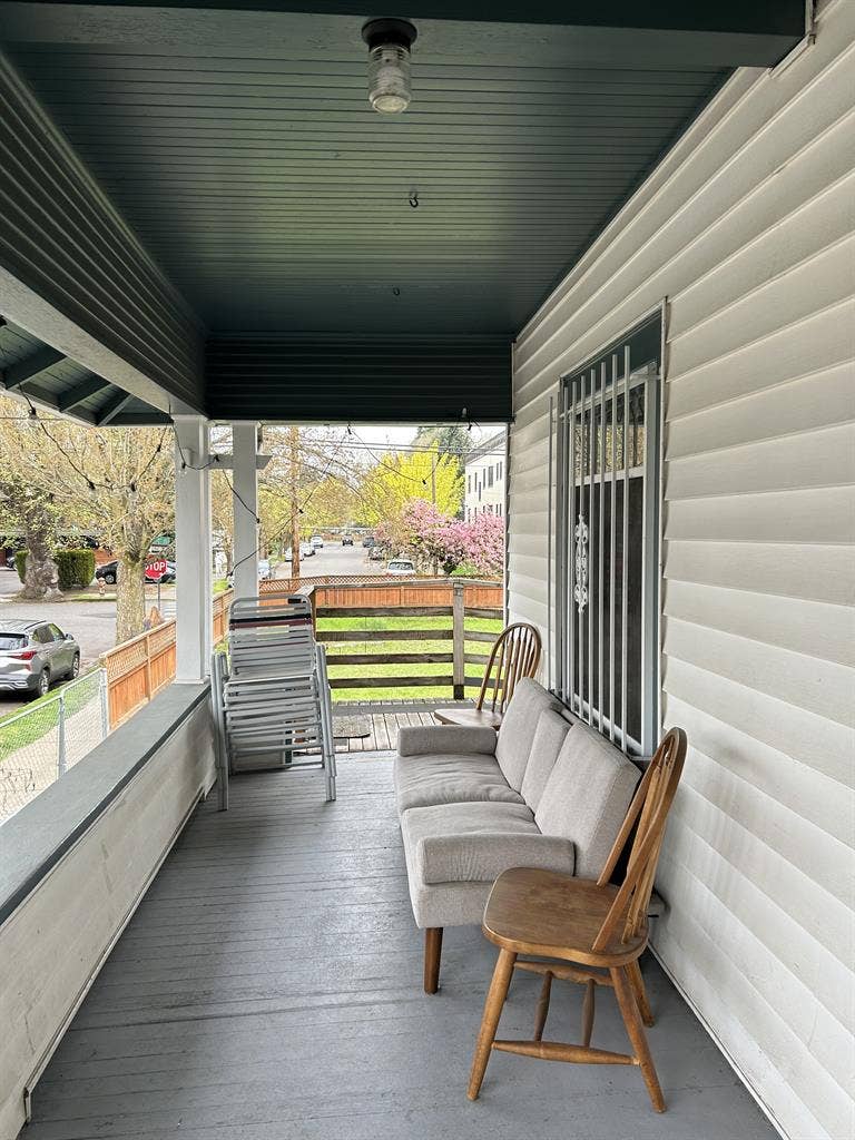 Room Available in Ladd's Addition!