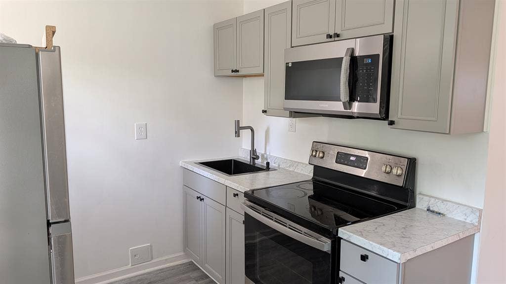 Cozy 2 bed, 1 bath