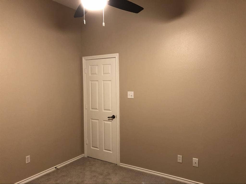 Unfurnished Room for Rent