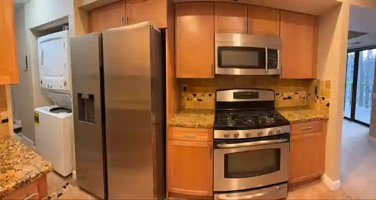 Reston Nice and Big room for rent