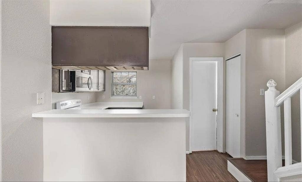 Room available in aurora in August