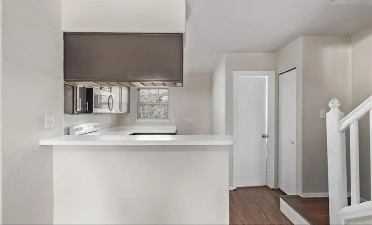 Room available in aurora in August