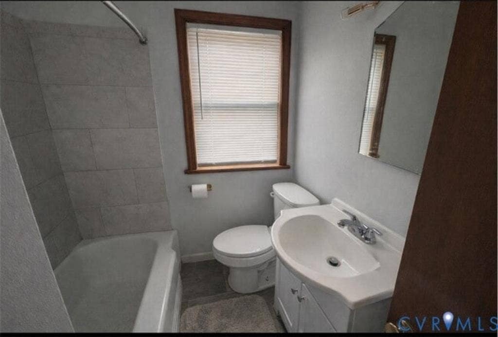 Need Roommate! 2bed 1bath, Big Yard