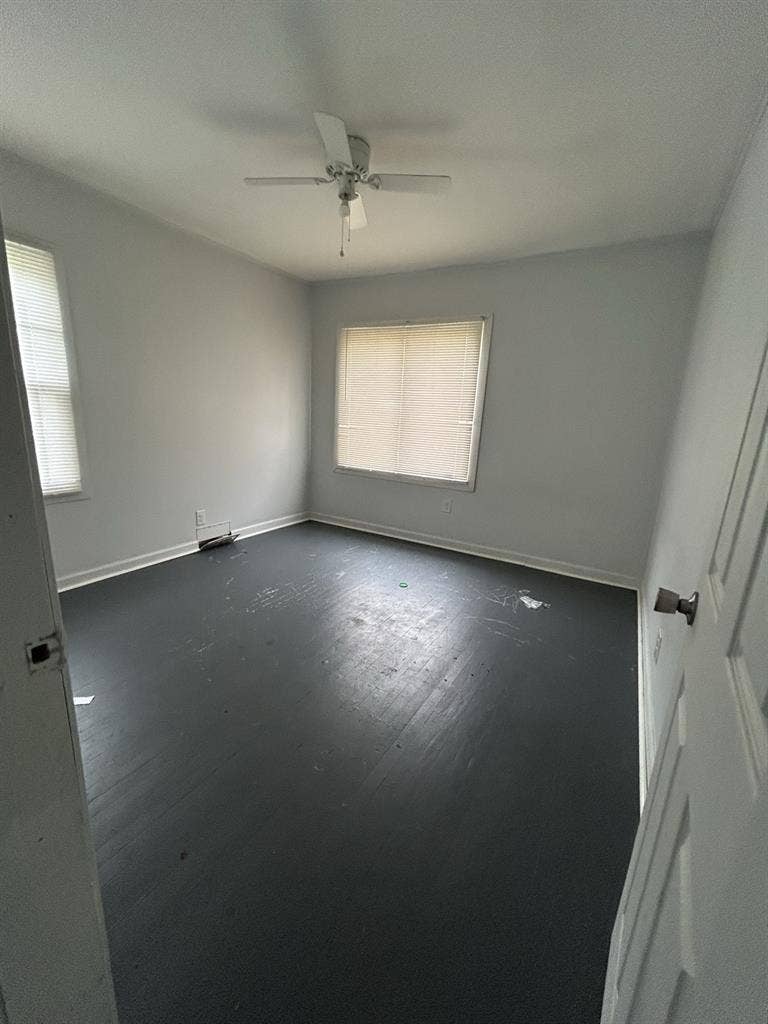 Rooms for rent on a quiet block