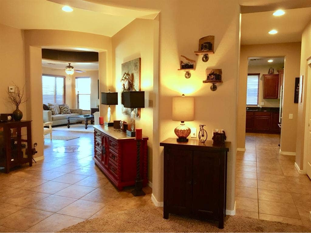 Master Suite $1,100 - North Phoenix