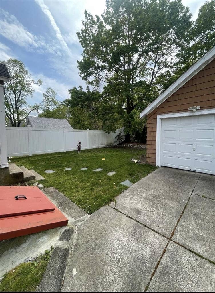 Room for Rent in North Easton