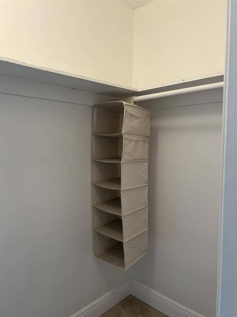 Immediate move in available!