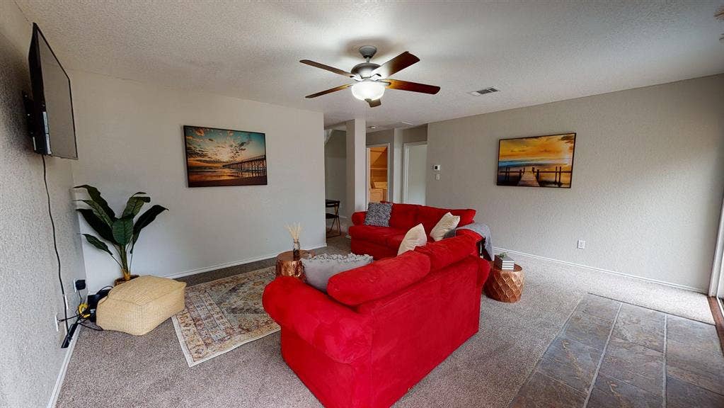 1 BR in Austin