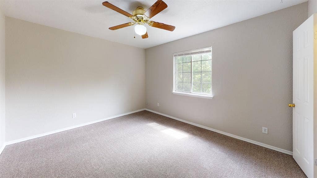 1 BR in Austin