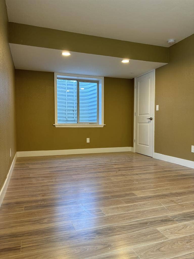 Efficiency apartment