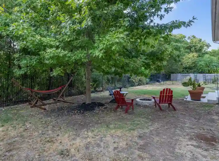 Luxury Living! Furnished w/ trail