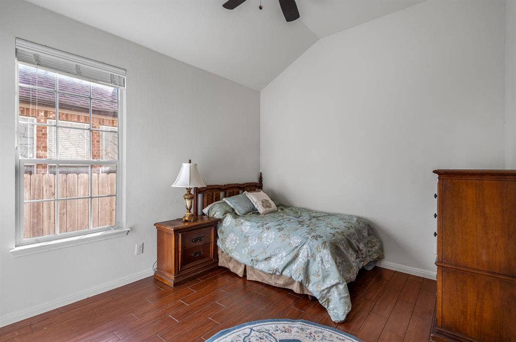 Luxury Living! Furnished w/ trail