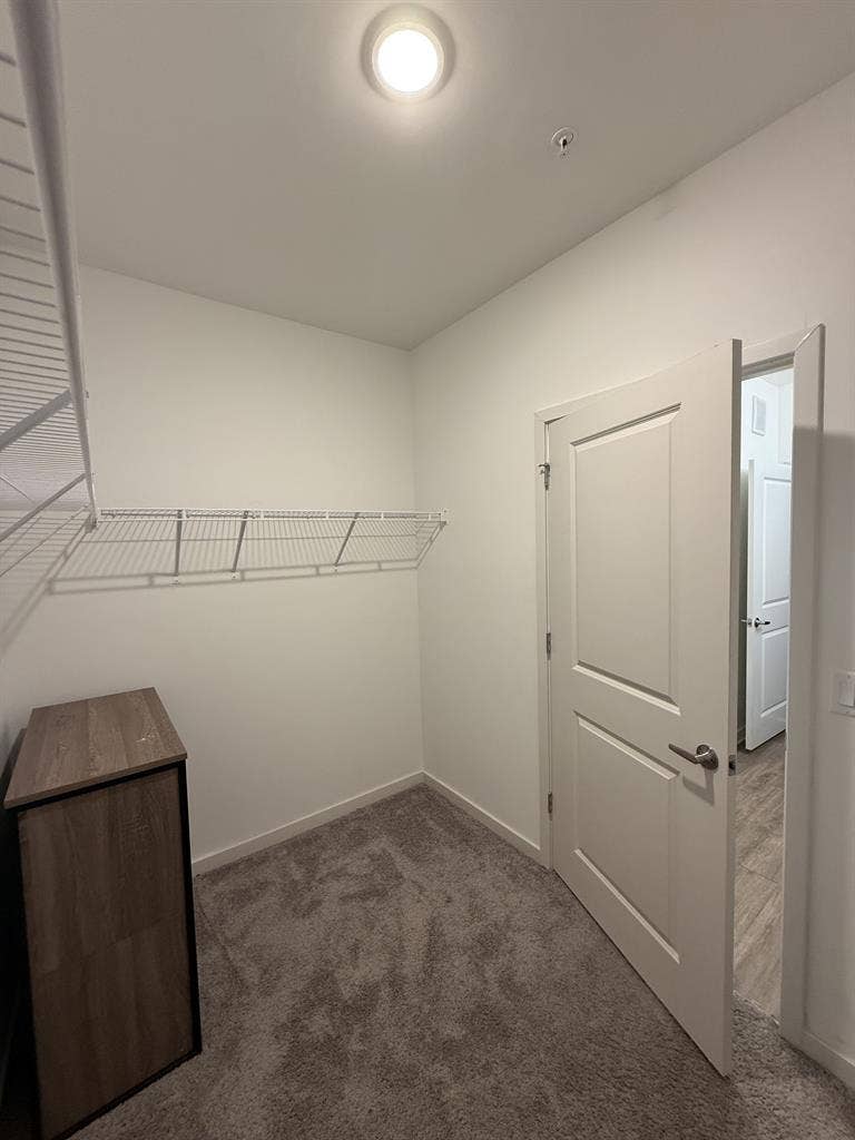 1 BD, Prvt Attchd Bath of 2/2 Relet