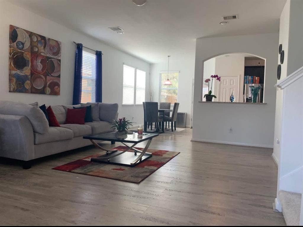 Room for rent furnished