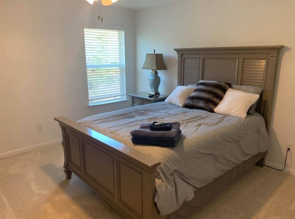 Room for rent furnished