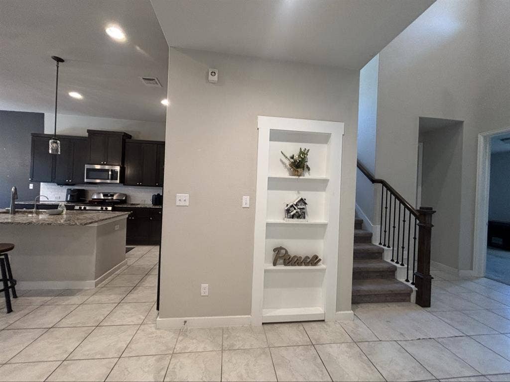 Cozy Fully Furnished Room for Rent