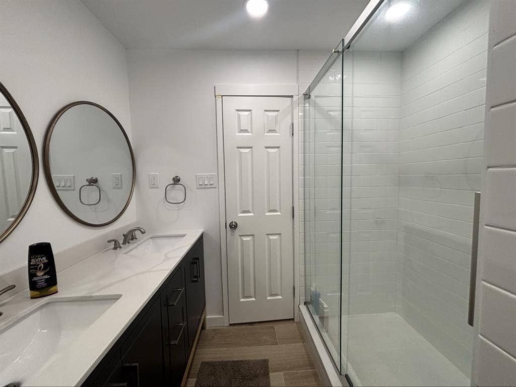 Cozy Fully Furnished Room for Rent