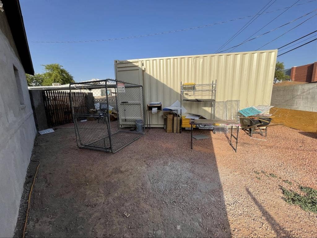 Big Room for Rent