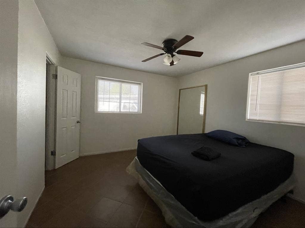 Big Room for Rent