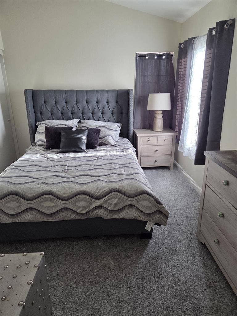Furnished roo[REDACTED]ew Queen beds.