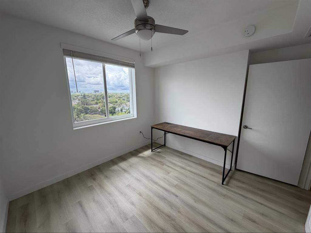 Private room and bathroom