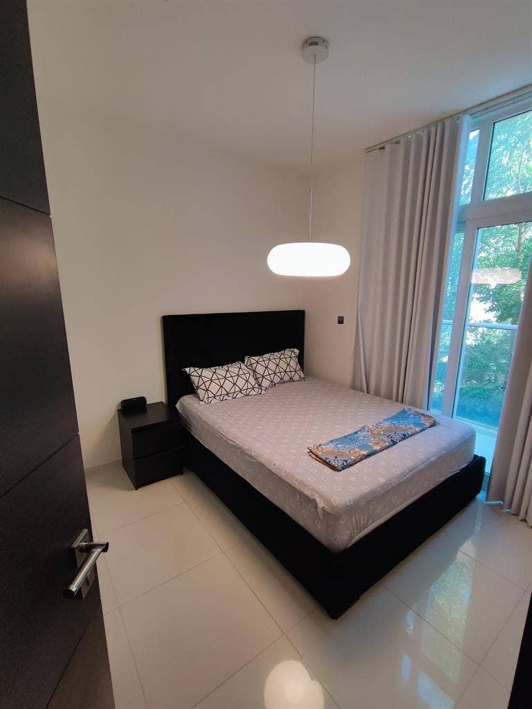 Private room with balcony in Villa