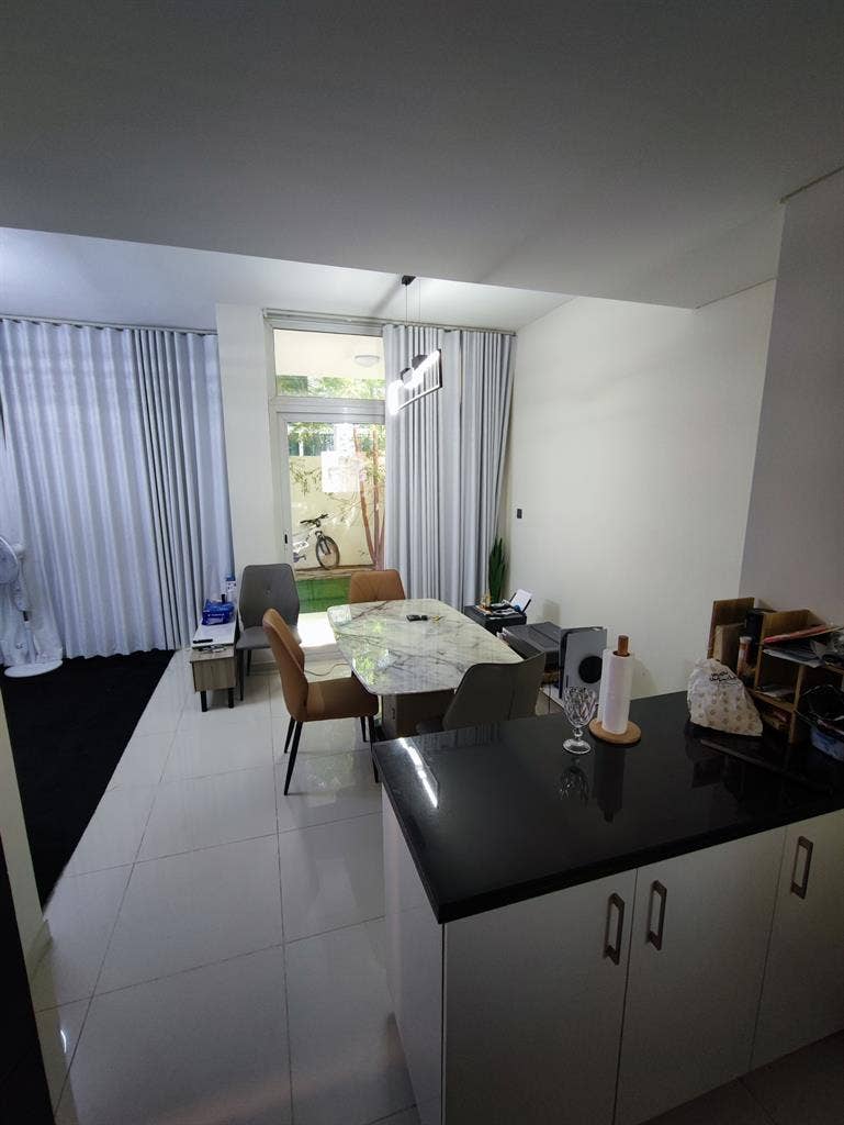 Private room with balcony in Villa